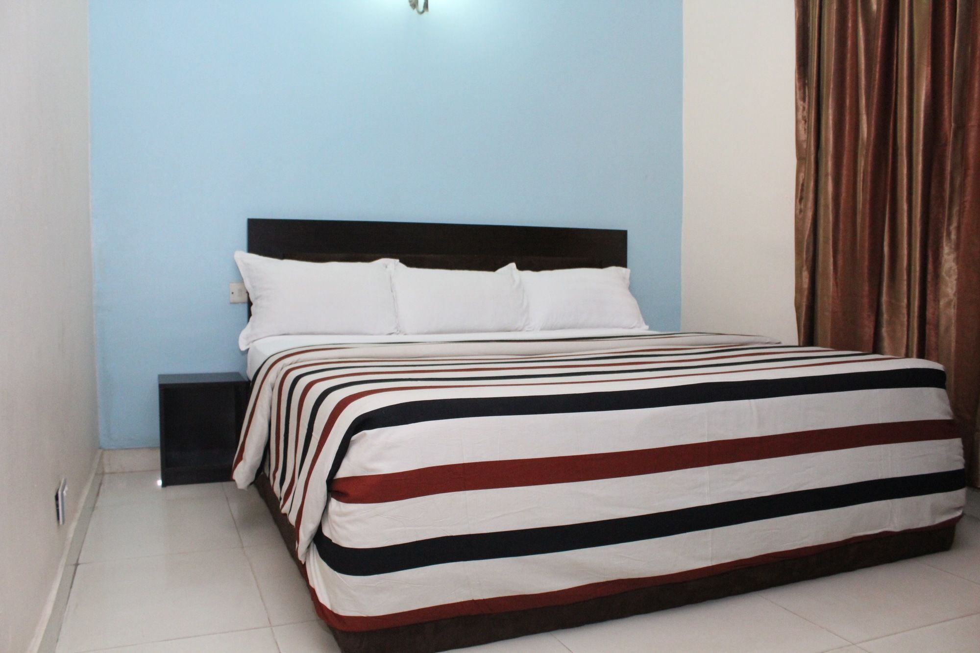 Bluespring Hotel Maryland Luaran gambar