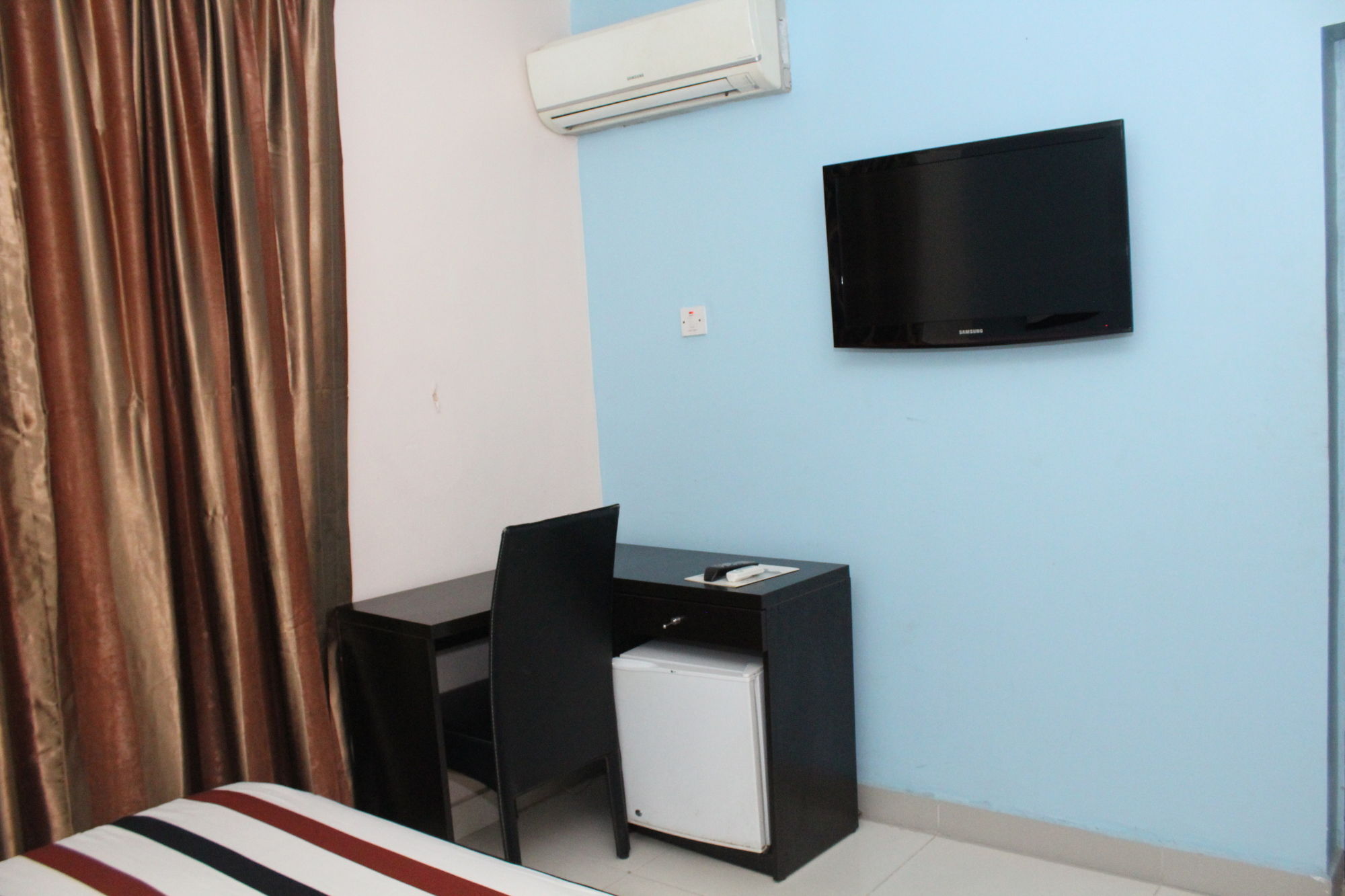 Bluespring Hotel Maryland Luaran gambar