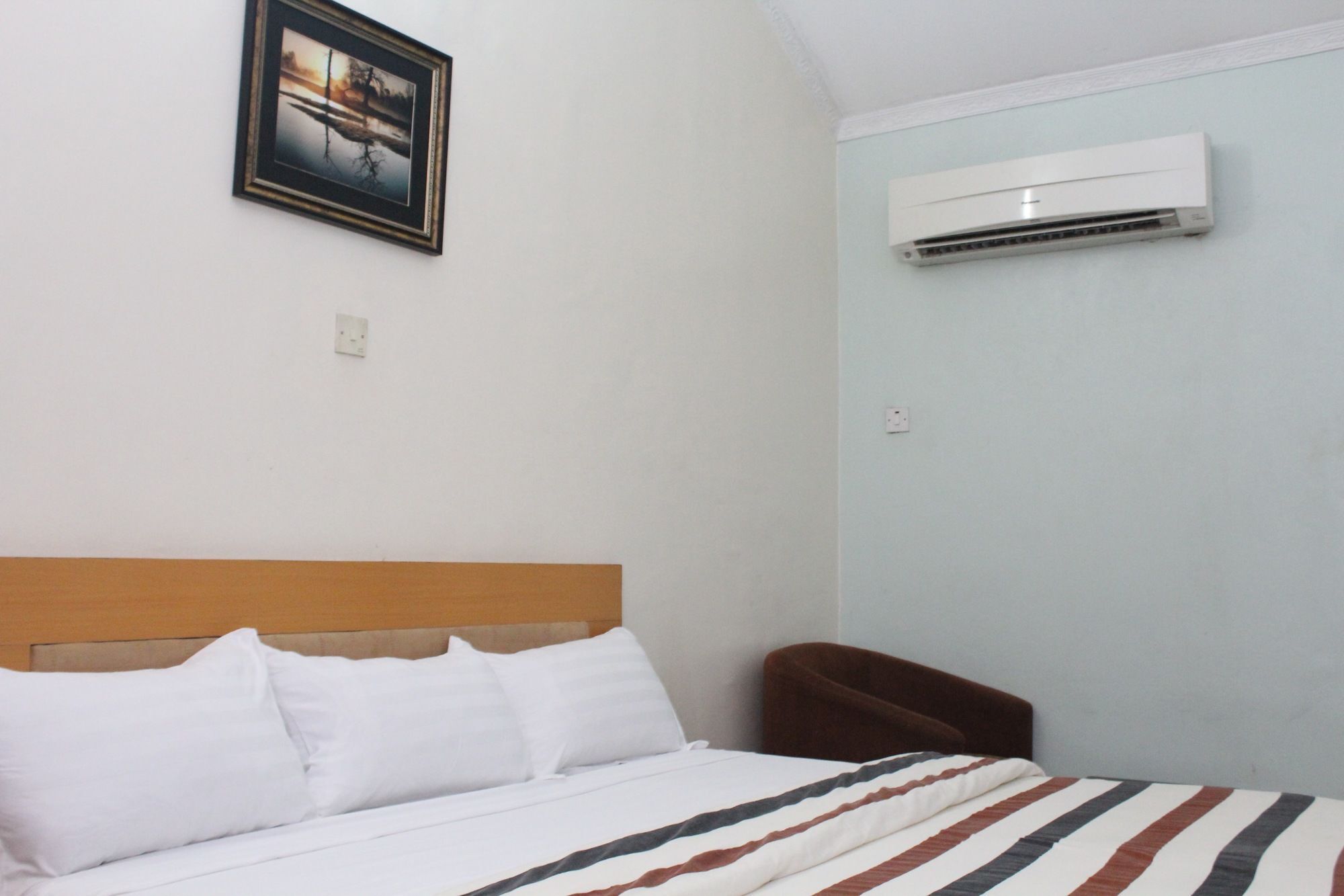 Bluespring Hotel Maryland Luaran gambar